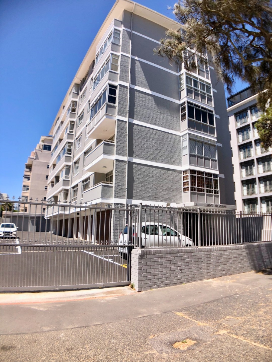 2 Bedroom Property for Sale in Sea Point Western Cape